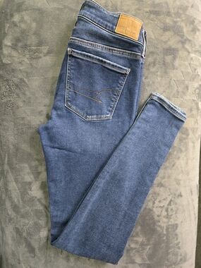 American Eagle Outfitters Skinny Jeans - Medium Blue Cozy Next Level Stretch